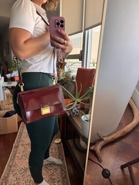 BIMBA Y LOLA Burgundy Patent Shoulder Bag Gold Hardware Zip Women Designer